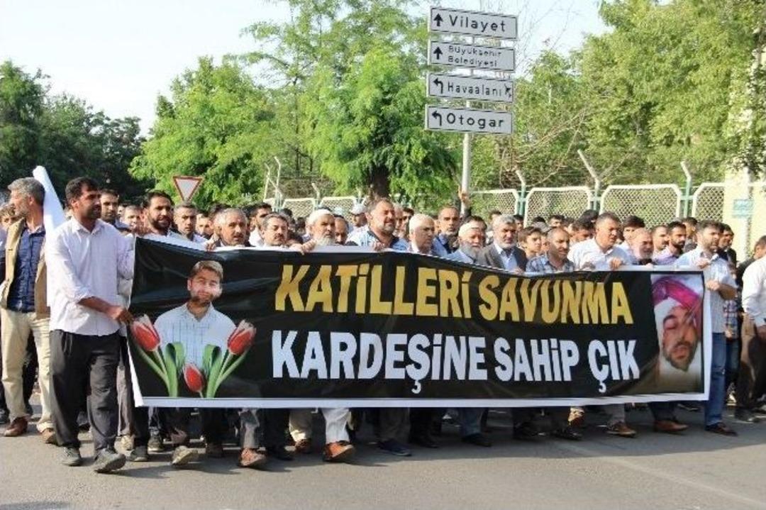 H&uuml;da-par Diyarbakır İl Başkanı Tanrıkulu: &ldquo;hdp, Pkk&rsquo;ya Silah Bırakma &Ccedil;ağrısı Yaparsa Biz De Hizbullah&rsquo;a &Ccedil;ağrı Yaparız&rdquo;