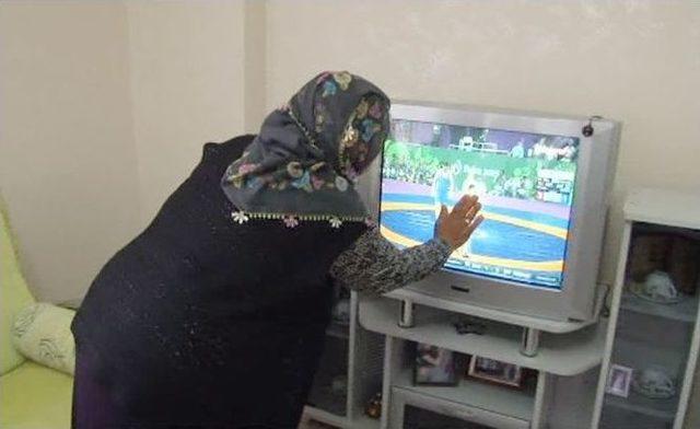 (&ouml;zel Haber) Rıza Kayaalp&rsquo;in Annesinin Duası Kabul Oldu 1