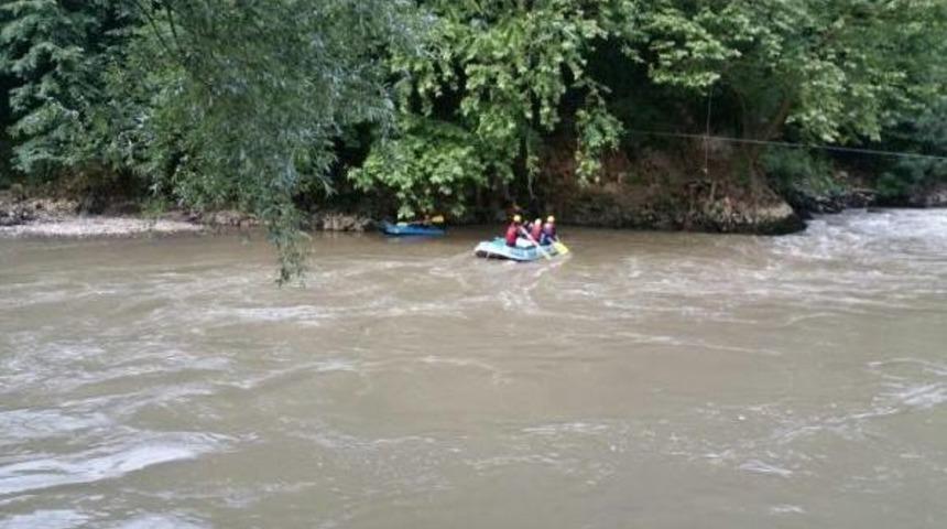 16 Yaşındaki Gen&ccedil; &Ccedil;ayda Boğuldu