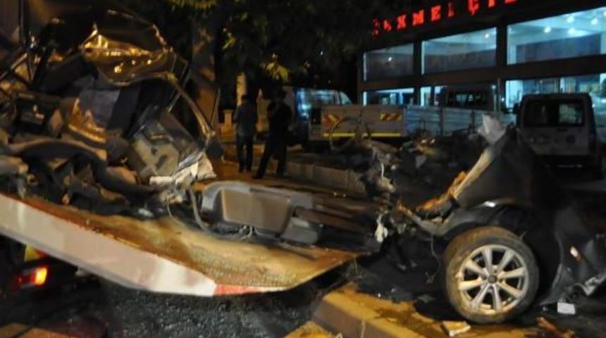 Otomobil Takla Attı: 1 &Ouml;l&uuml;, 2 Yaralı