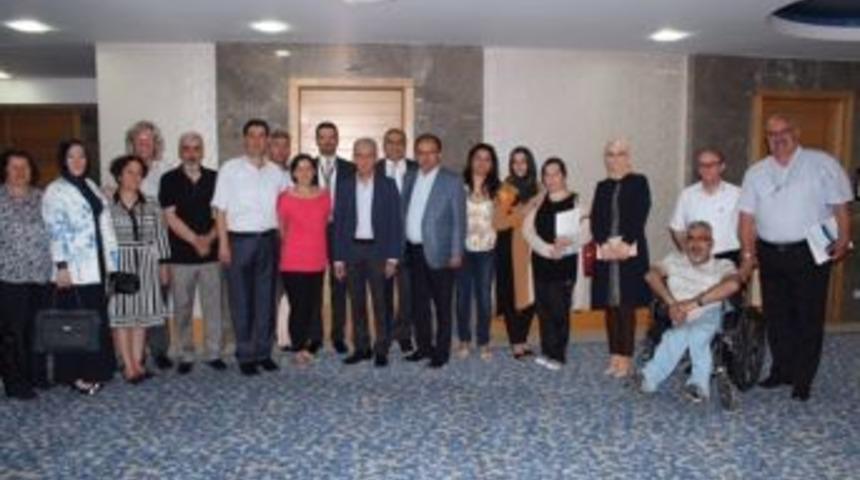 Diyaliz Hastalarına &rsquo;yaza Merhaba&rsquo; Paneli