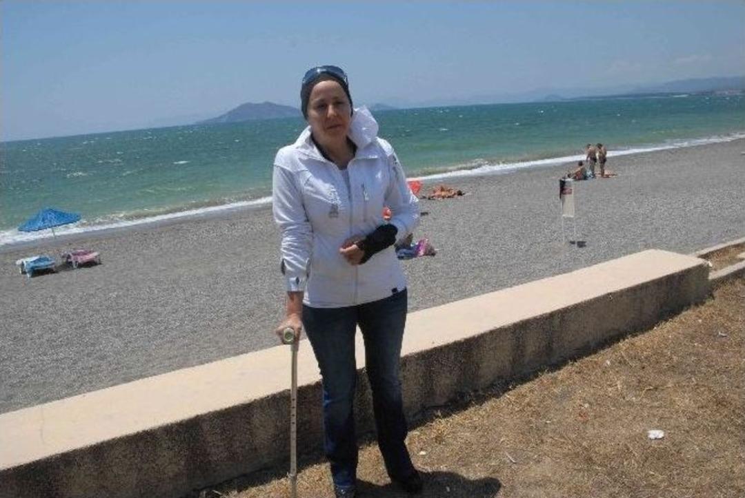 İkinci Kez Evlendi Eşi Bı&ccedil;akladı &Ouml;l&uuml;mden D&ouml;nd&uuml;