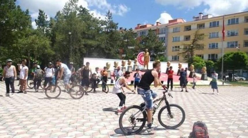 Bisiklet D&uuml;nyası Grubu&rsquo;nun İn&ouml;n&uuml; Turu