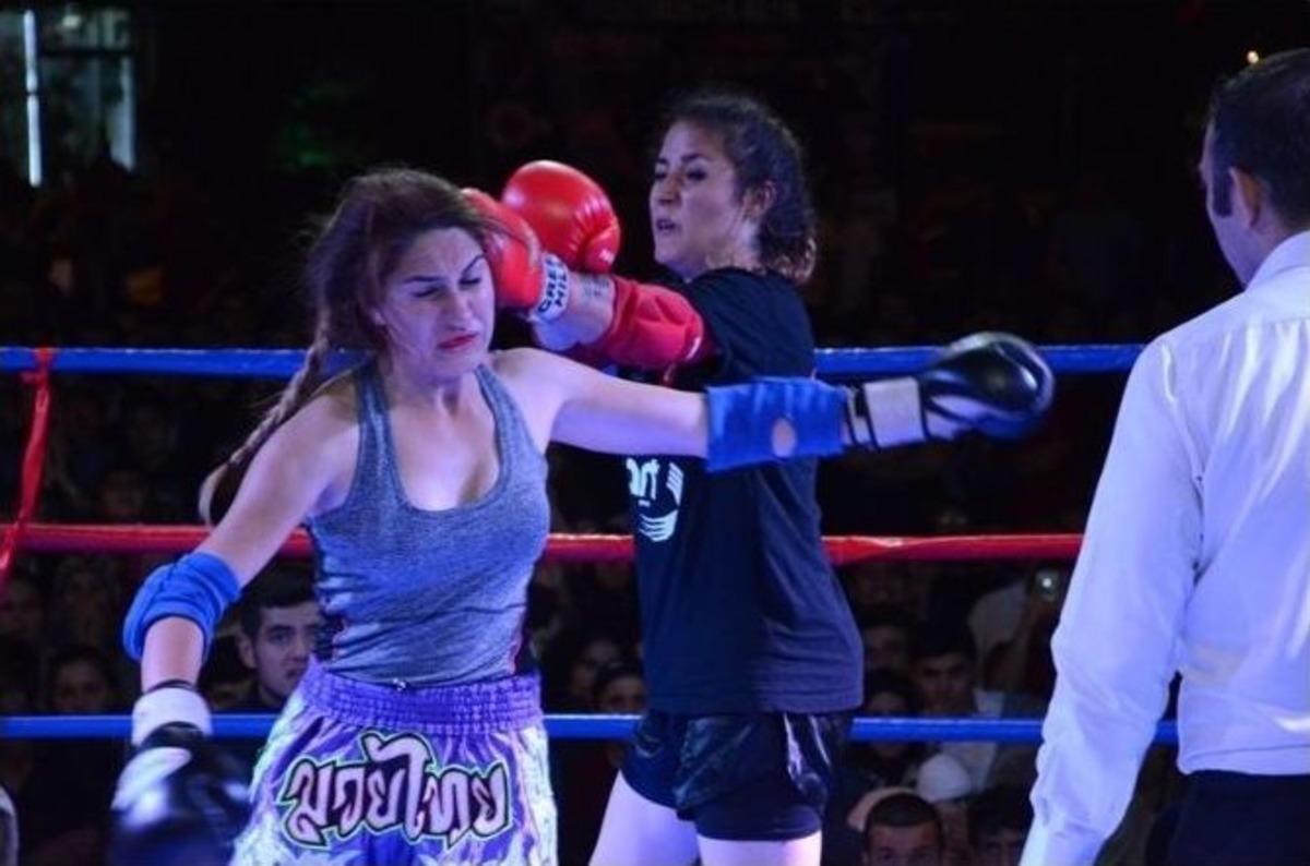 D&uuml;zce Muay Thai R&uuml;zgarı