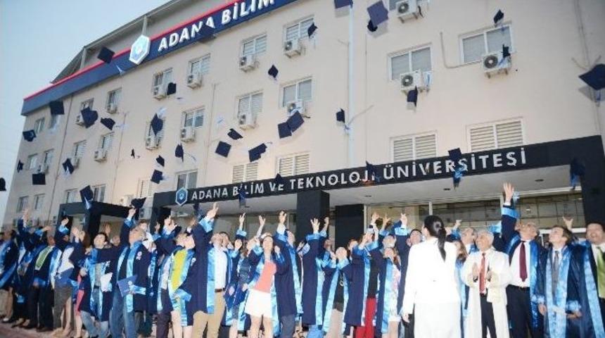 Adana Bt&uuml;&rsquo;de Lisans&uuml;st&uuml; Mezuniyet Coşkusu