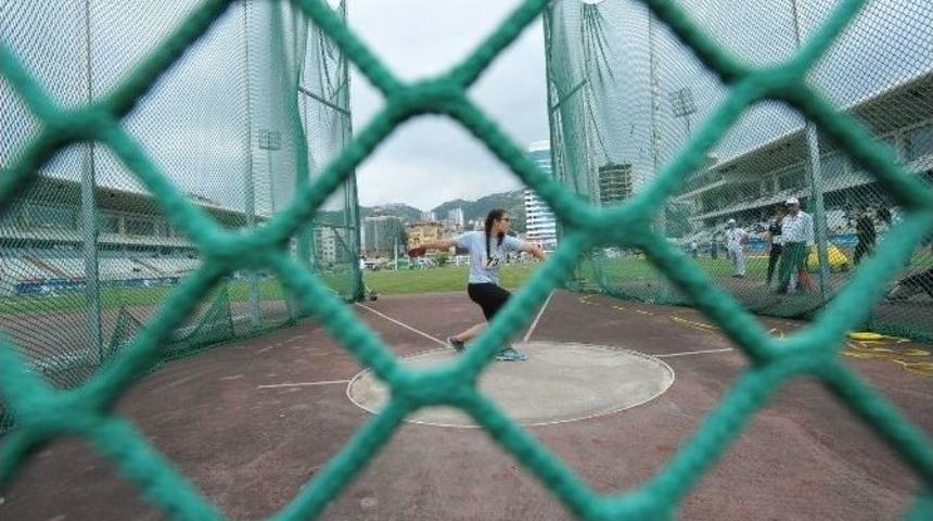 Atletizm&rsquo;de Yeni Rekorlar Kırıldı