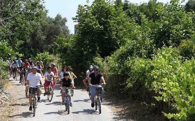 İzmir&rsquo;de Sosyal Demokrat Belediyelerin Kardeşliği 1