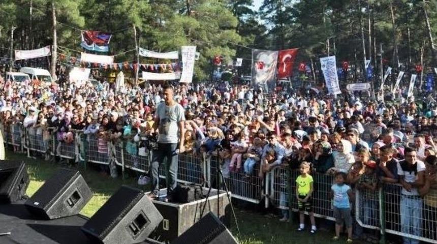 Karag&ouml;z K&uuml;lt&uuml;r Ş&ouml;leni&rsquo;ne 55 Bin Kişi Katıldı