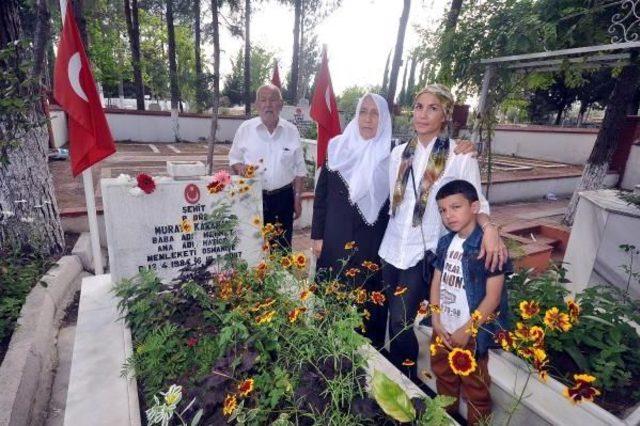 Osmaniye'ye Gelen Hollandalı Bernadette Şehit Nişanlısının Mezarını Ziyaret Etti