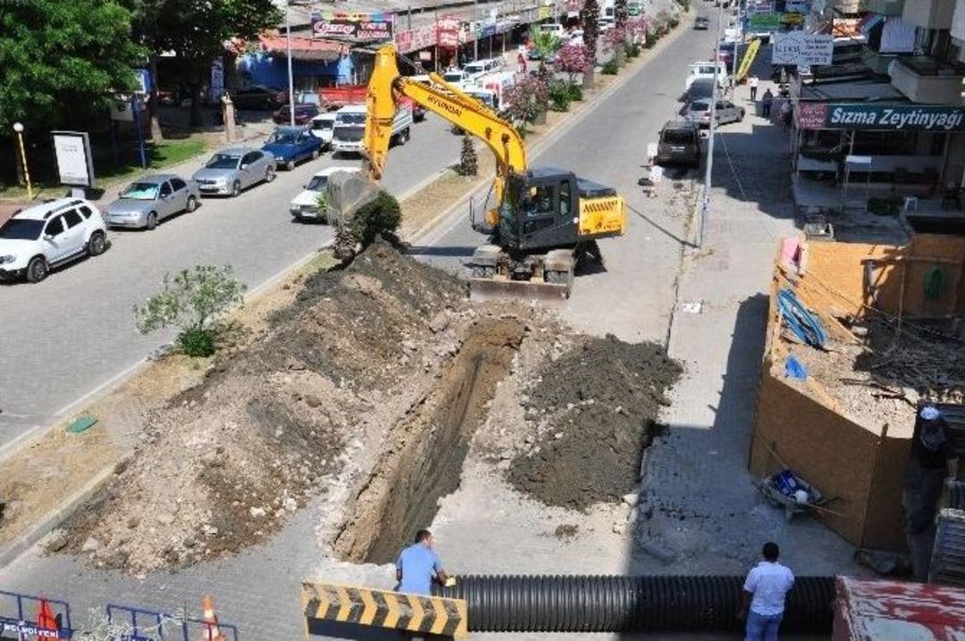 Edremit&rsquo;te Alt Yapı &Ccedil;alışmaları Devam Ediyor