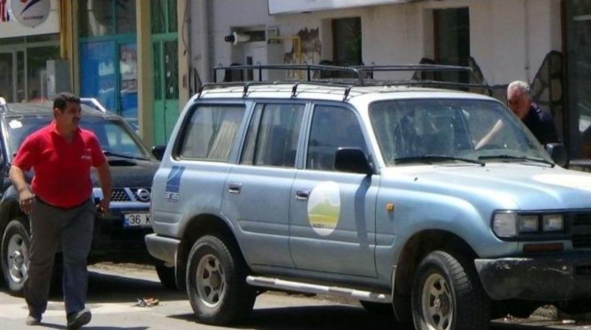 Kars&rsquo;ta Gaz Ka&ccedil;ıran Ara&ccedil; Paniğe Neden Oldu