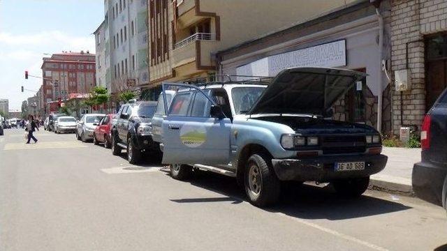 Kars&rsquo;ta Gaz Ka&ccedil;ıran Ara&ccedil; Paniğe Neden Oldu 2