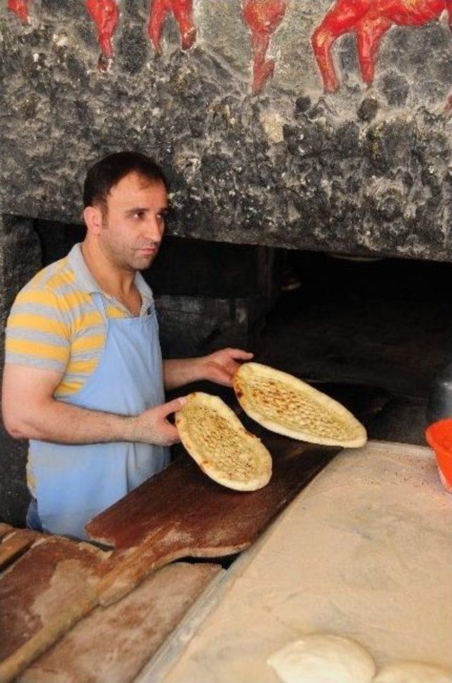 Van’da Ramazan’da Ekmeğe Zam Yok,