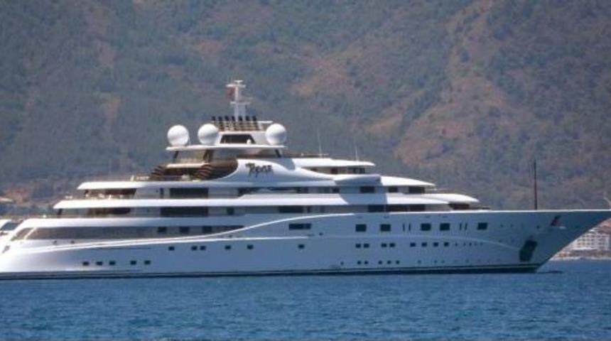 Şeyh Mansour'un Mega L&uuml;ks Yatı Marmaris'te