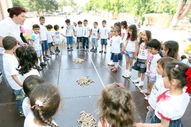 Mobil Kreş Mezunlarını Verdi