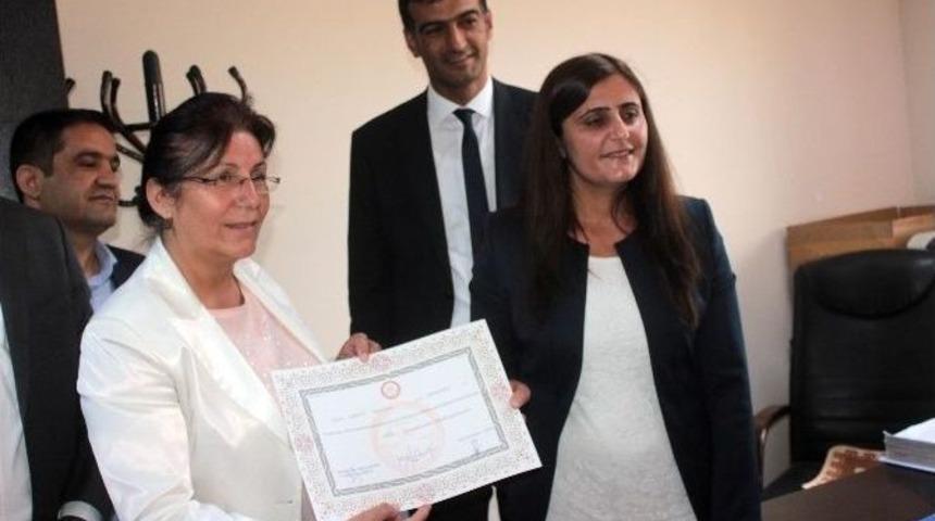 Ağrı Milletvekilleri Mazbatalarını Aldı