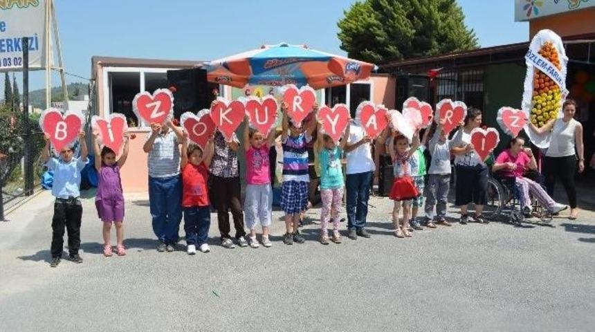 S&ouml;ke&rsquo;de &Ouml;zel &Ccedil;ocuklardan Bahar Şenliği