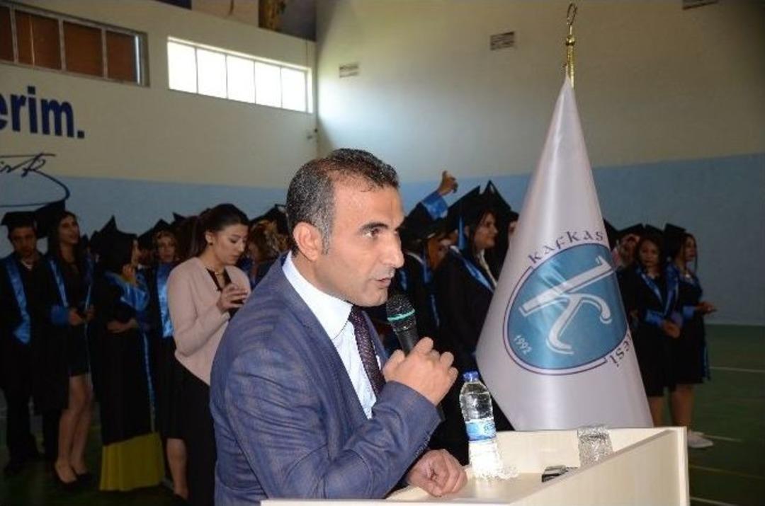 Sarıkamış Besyo&rsquo;da Mezuniyet T&ouml;reni