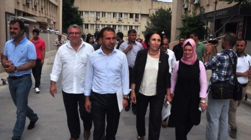 Batman&rsquo;da Ak Parti Ve Hdp&rsquo;li Vekillerin Se&ccedil;im Polemiği