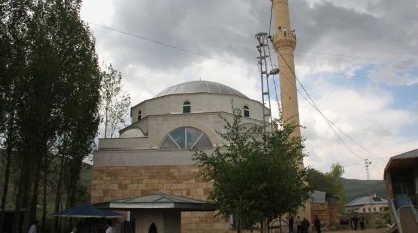 Yaylapınar K&ouml;y&uuml; Camii Restore Edilerek İbadete A&ccedil;ıldı