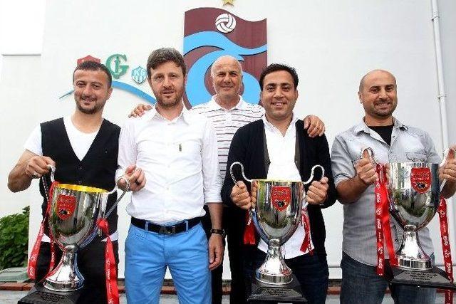 Trabzonspor’da Altyapı Takımlarına Barbekü Partisi