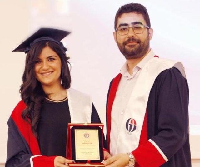 Gaziantep Üniversitesi İletişim Fakültesi'nde Ilk Mezuniyet Heyecanı