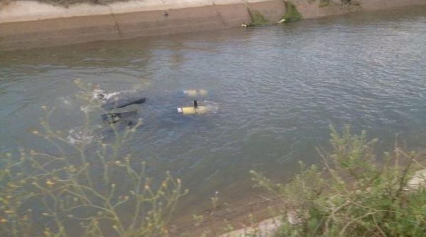 Baba Ve Oğlu Sulama Kanalında Kayboldu