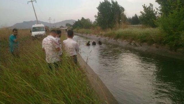 Baba Ve Oğlu Sulama Kanalında Kayboldu 1