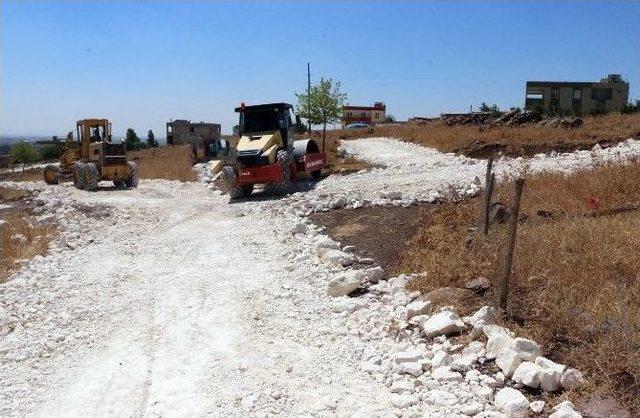 Haliliye Belediyesi Yol Çalışmalarına Hız Verdi