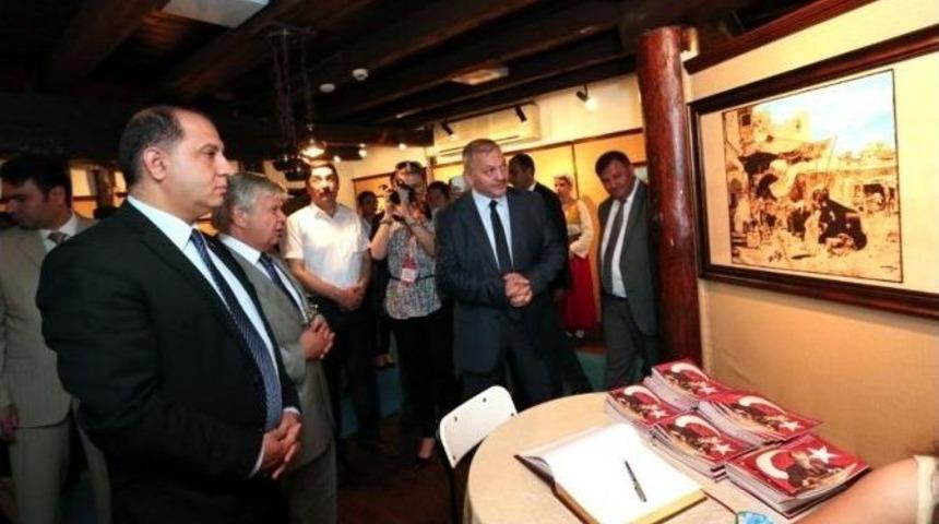 Vali Yardımcısından Pirograv&uuml;r Sergisi