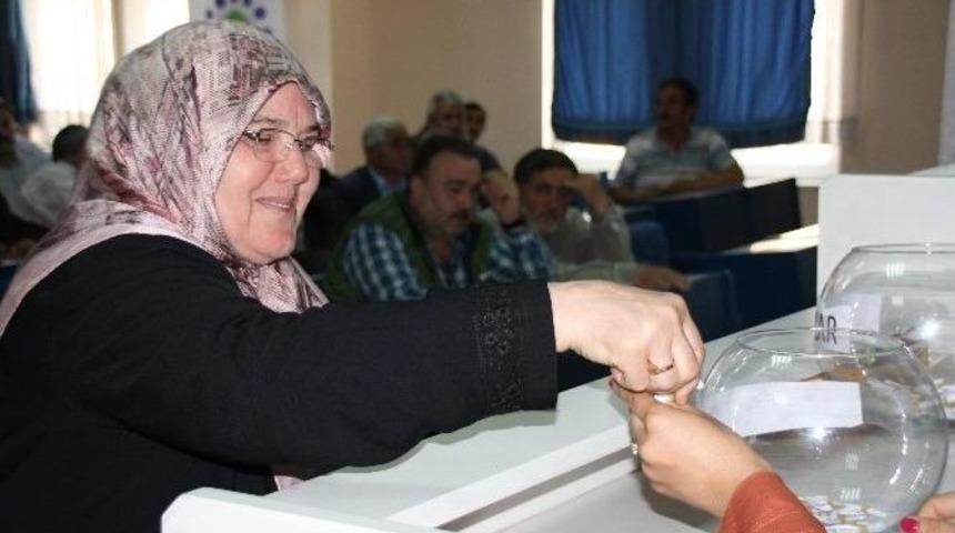 Ağlı&rsquo;da Toki Konutları İ&ccedil;in Kura &Ccedil;ekildi