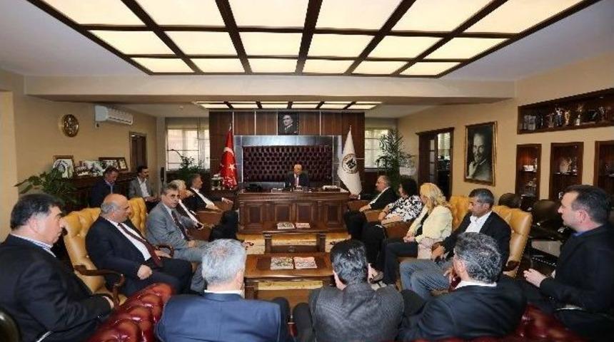 Chp&rsquo;nin Yeni Vekillerinden Yaşar&rsquo;a Teşekk&uuml;r