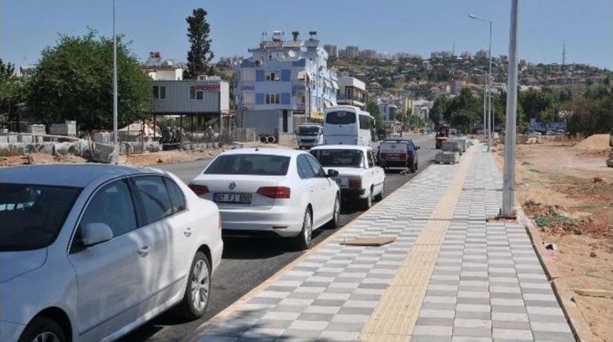 Mimar Sinan Kongre Ve Sergi Merkezi&rsquo;nin Yolları Yapılıyor