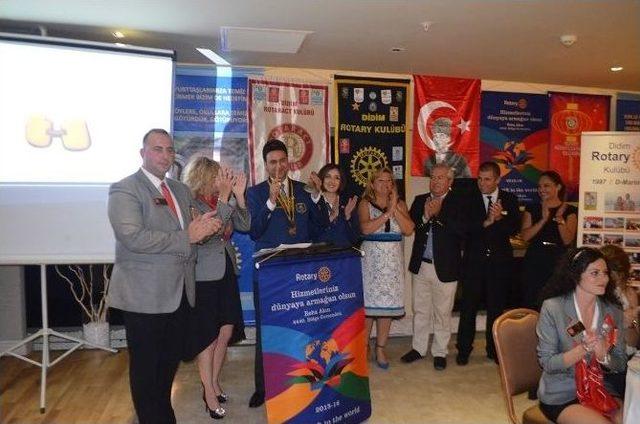 Didim’de Rotary Ve Rotaractlarda Devir Teslim Töreni Yapıldı