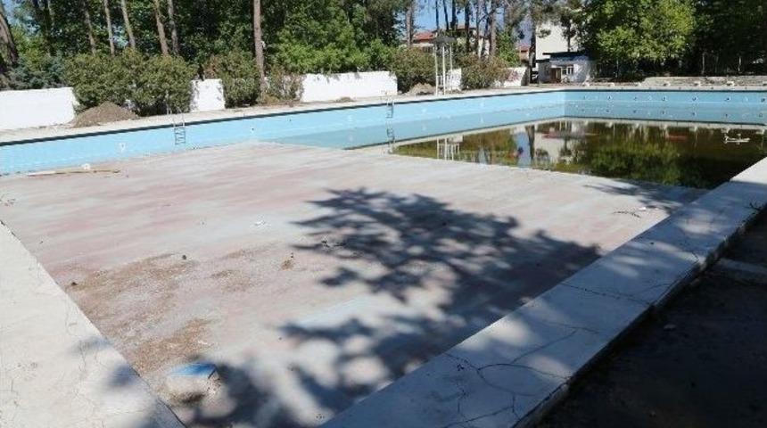 Başkan Zolan&rsquo;dan &Uuml;&ccedil;gen &Ccedil;arşısı Ve Havuz M&uuml;jdesi