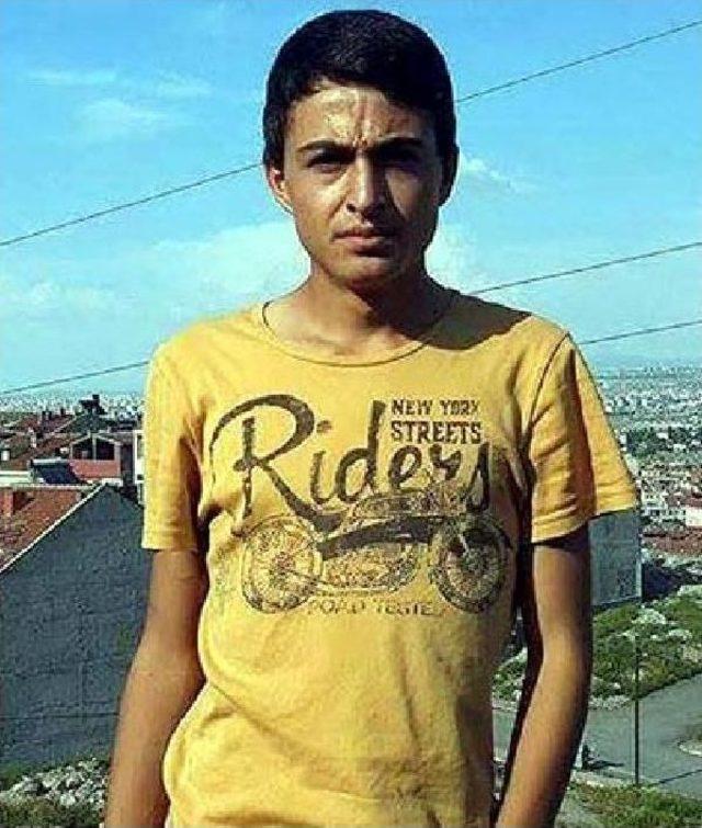 Liseli Inşaat Iş&ccedil;isi 8 inci Kattan D&uuml;şerek &Ouml;ld&uuml; 1