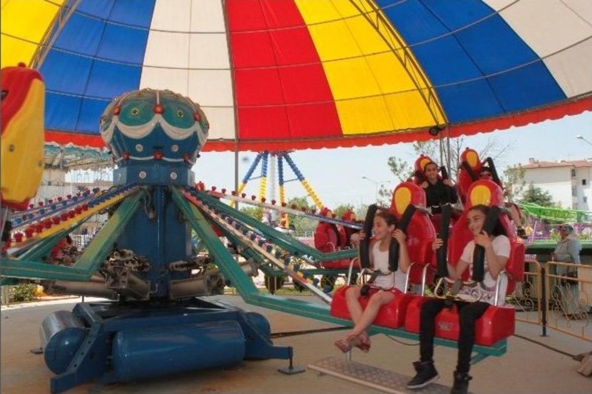 B&ouml;brek Hastası &Ccedil;ocuklar Moral Depoladı