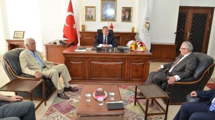 D&uuml;zdef Y&ouml;netiminden Başkan Keleş&rsquo;e Ziyaret
