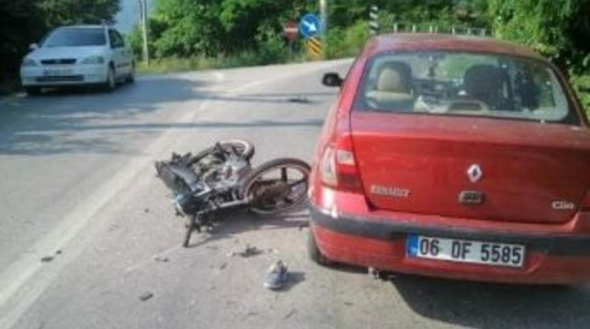 Motosiklet İle Otomobil &Ccedil;arpıştı: 1 Yaralı