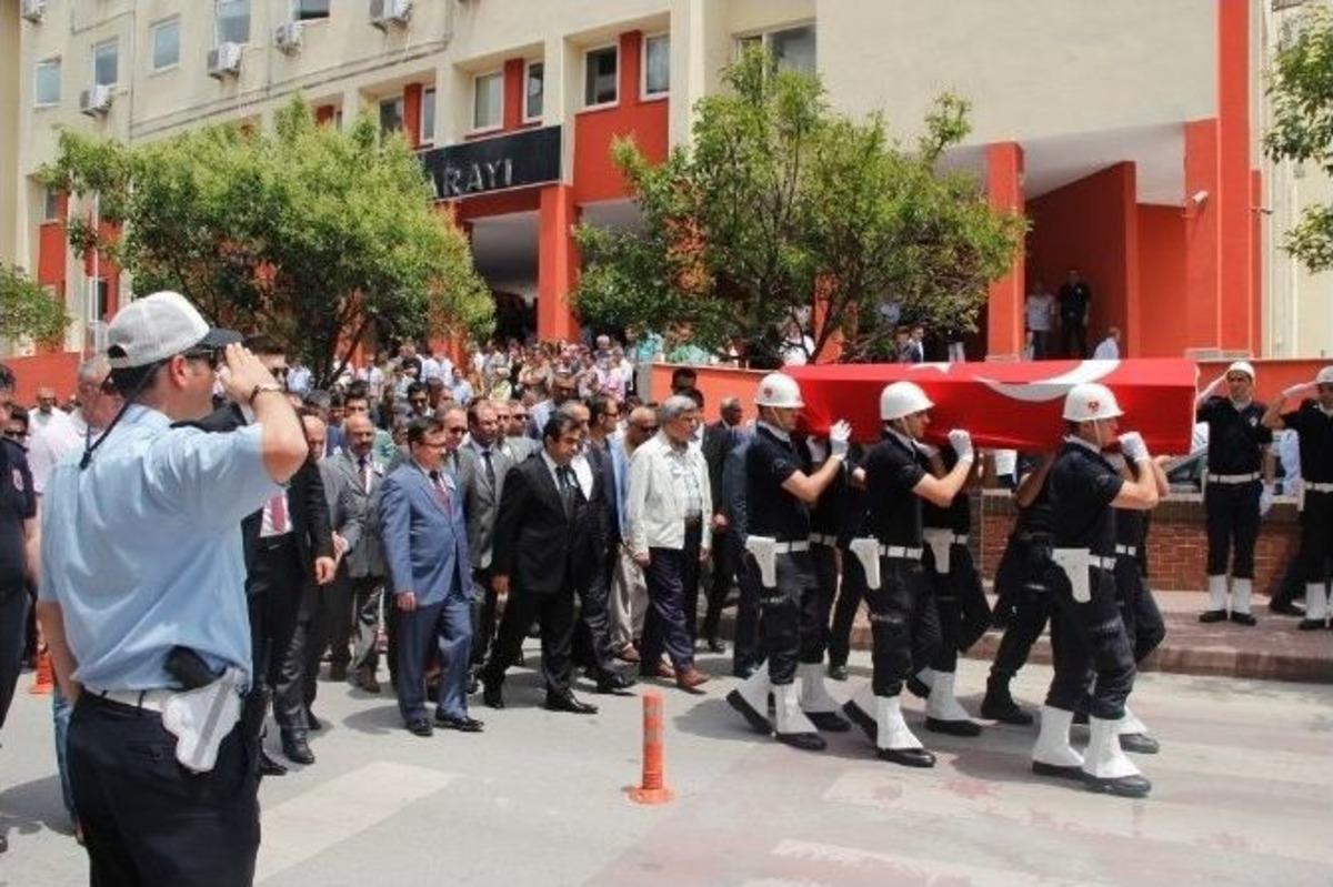 &Ouml;ld&uuml;r&uuml;len Cezaevi M&uuml;d&uuml;r&uuml; İ&ccedil;in T&ouml;ren D&uuml;zenlendi