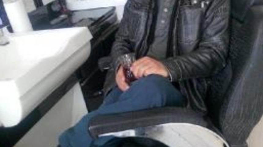 Erkek Kuaf&ouml;r&uuml;, Evinin Yanında &Ouml;l&uuml; Bulundu