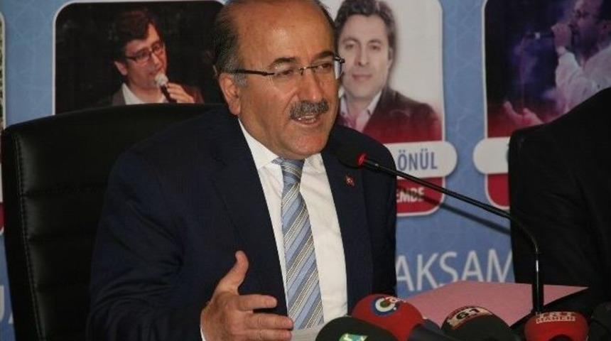 Trabzon B&uuml;y&uuml;kşehir Belediye Başkanı G&uuml;mr&uuml;k&ccedil;&uuml;oğlu Basın Toplantısı D&uuml;zenledi