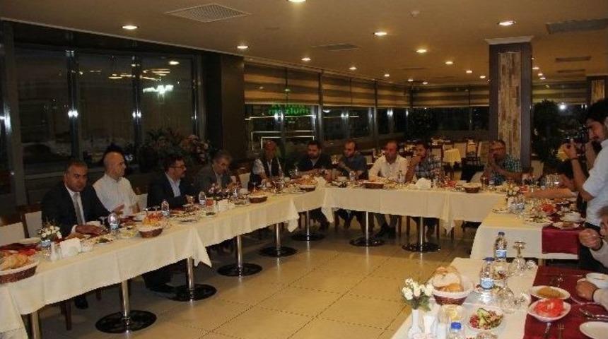 Erzincan D&uuml;nyag&ouml;z Son Teknoloji Cihazlarıyla Hastalarını Tedaviye &Ccedil;ağırıyor