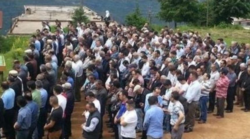 K&uuml;&ccedil;&uuml;k Mine G&ouml;zyaşlarıyla Uğurlandı