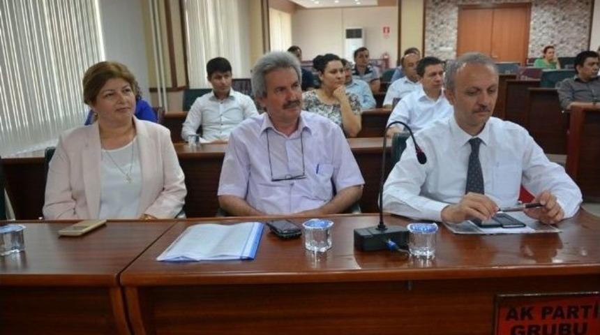 Yunusemre Belediyesi&rsquo;nde Daire M&uuml;d&uuml;rlerine &lsquo;liderlik&rsquo; Semineri