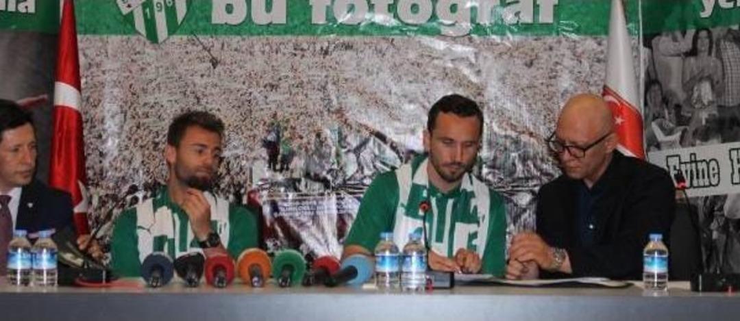 Bursaspor Sivok'la S&ouml;zleşme Imzaladı