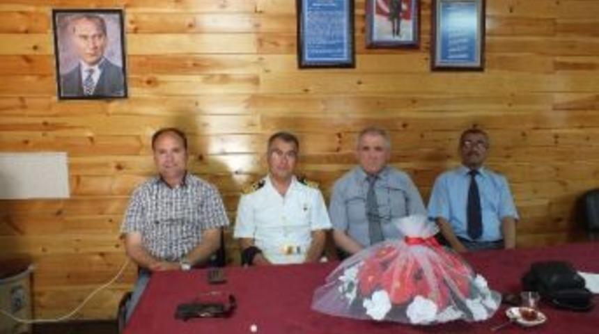 Garnizon Komutanı Albay Erdemir&rsquo;den Şehit Aileleri Ve Gaziler Derneğine Ziyaret