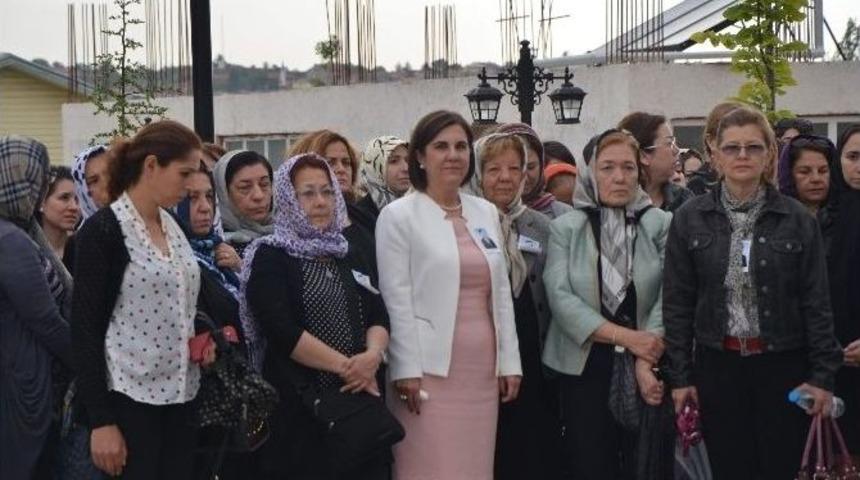 Prof. Dr. Y&uuml;z&uuml;g&uuml;ll&uuml; İ&ccedil;in Cenaze Namazı