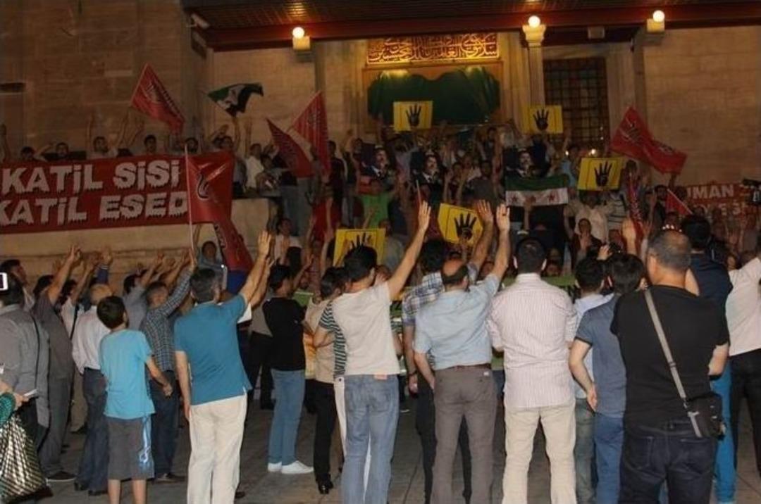 Mısır&rsquo;daki İdam Kararları Fatih Camisi&rsquo;nde Protesto Edildi