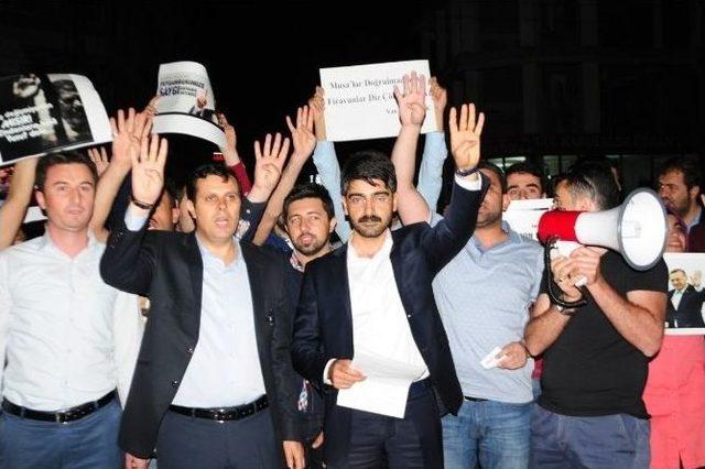 Ak Parti Gen&ccedil;lik Kolları&rsquo;ndan Mursi&rsquo;nin İdam Kararına Tepki 1